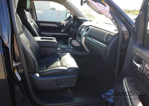 2016 Toyota Tundra Platinum 5.7L V8 z USA, uszkodzony, nr VIN 5TFAW5F10GX572879